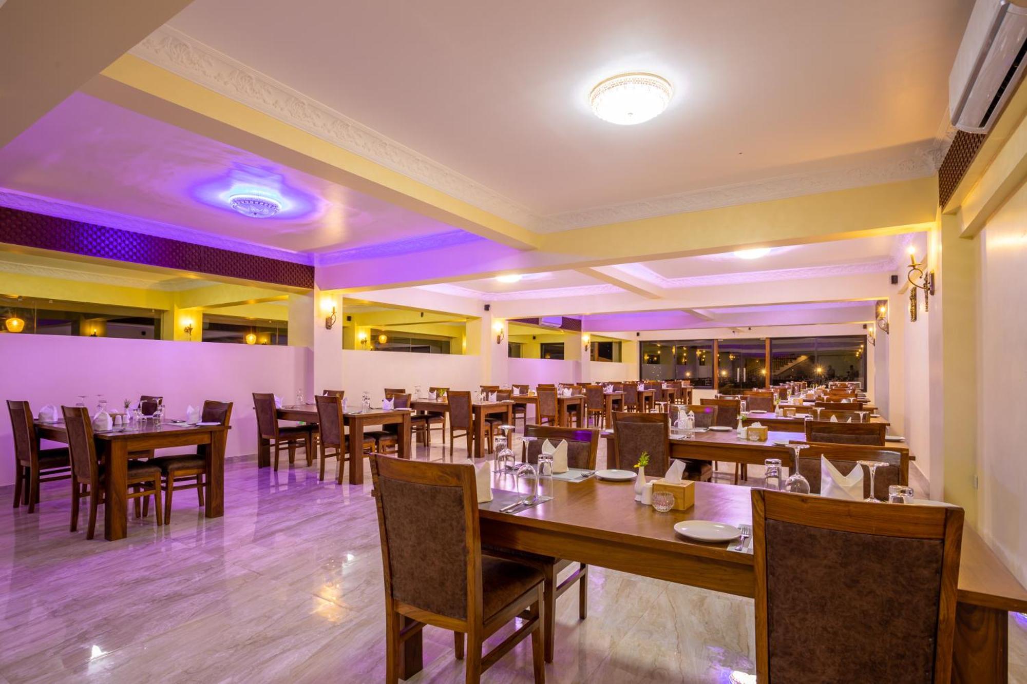 Sky Garden Resort Dhulikhel Exterior photo